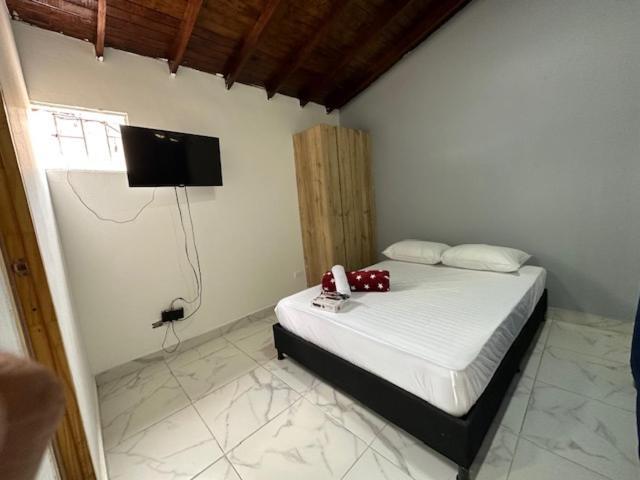 Apartahotel Malaga Медельїн Екстер'єр фото