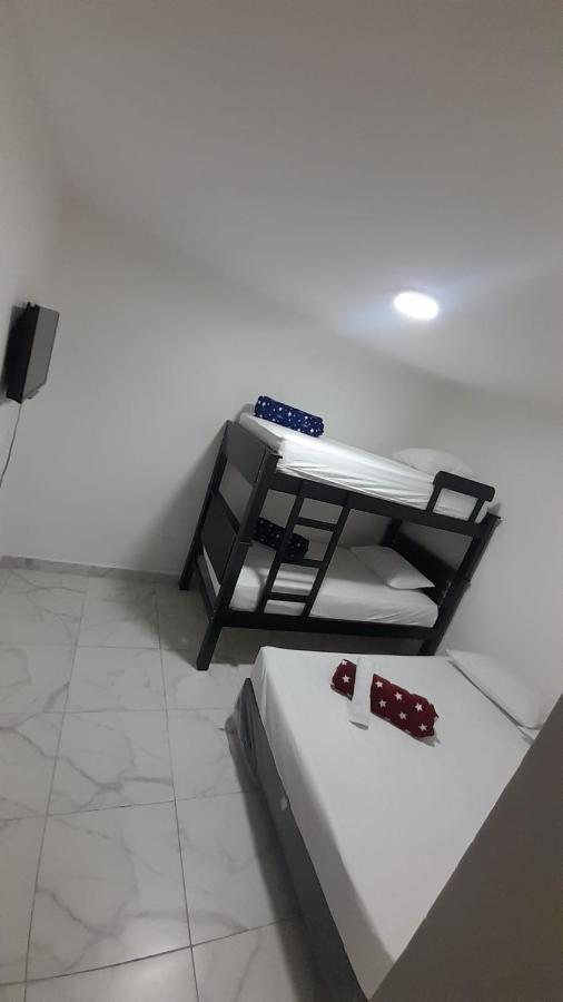 Apartahotel Malaga Медельїн Екстер'єр фото
